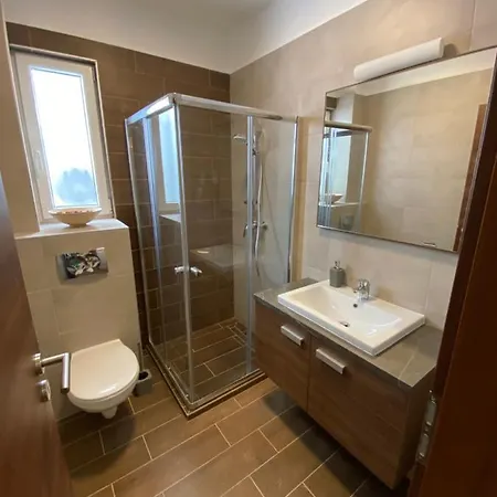 Frank & Fang Mk1 Budapesta