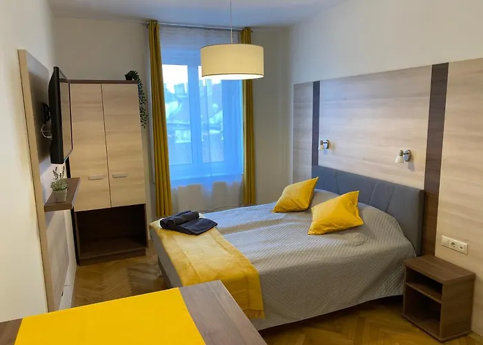 Frank & Fang Mk1 Budapesta